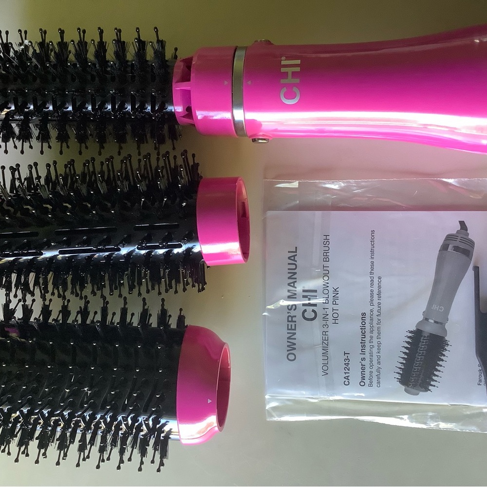 CHI Hot Pink Volumizer 3-in 1 Blow-Out Brush